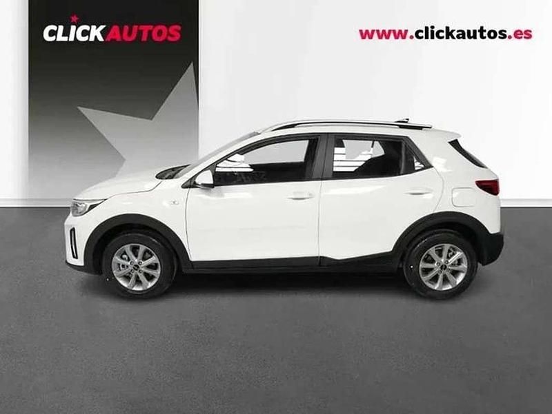 Usado Kia Stonic Active 79 CV (58 kW) 2025 Blanco SUV
