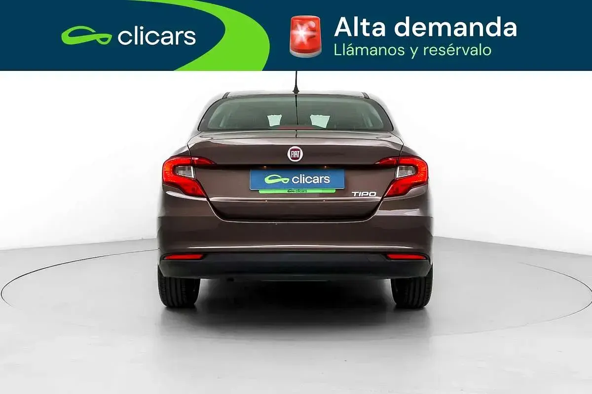 Occasion Fiat Tipo Easy 95 PK (69 kW) 2017 Bruin Sedan