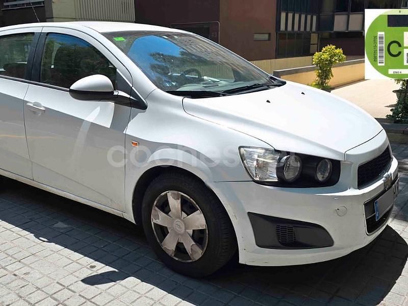 Blanco Usado 2012 Chevrolet Aveo LS Berlina | 4500 € (Precio justo) - Imagen 1/4