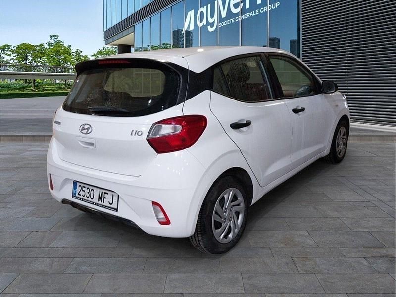 Usado Hyundai i10 67 CV (49 kW) 2023 Blanco Utilitario