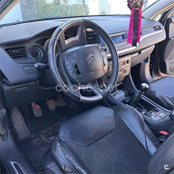 Usado Citroën C5 Exclusive 138 HP (101 kW) 2009 Preto Sedan