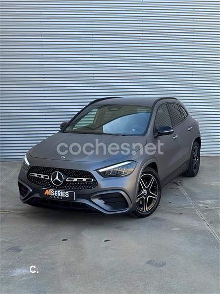 Usado Mercedes GLA200 163 CV (119 kW) 2024 Gris / plata SUV