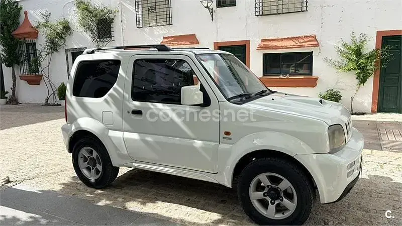 Usado Suzuki Jimny 86 CV (63 kW) 2007 Blanco SUV