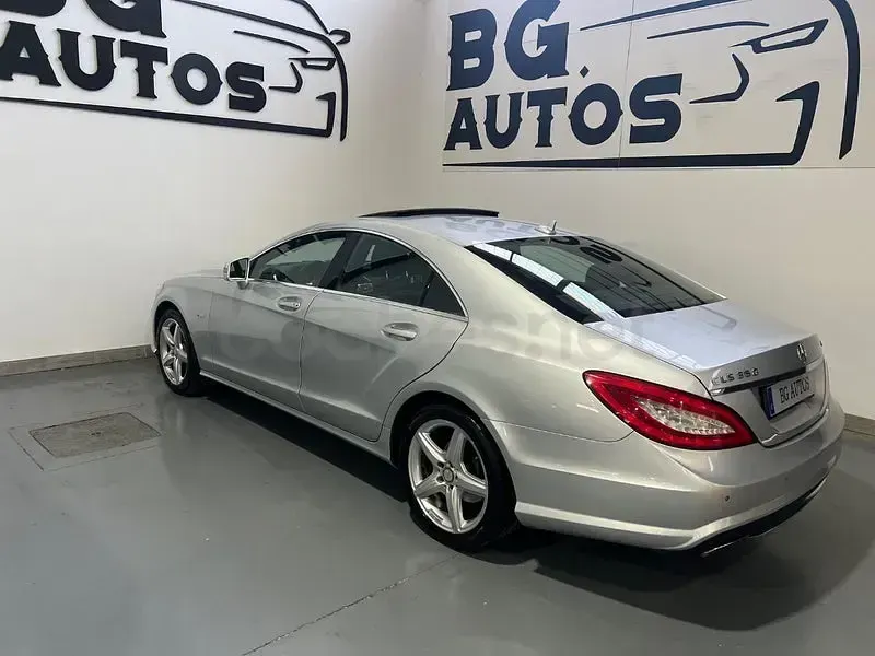 Usado Mercedes CLS350 265 CV (194 kW) 2011 Gris / plata Berlina