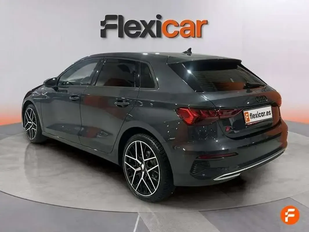 Usado Audi A3 Sportback S-Line 150 CV (110 kW) 2022 Gris Utilitario