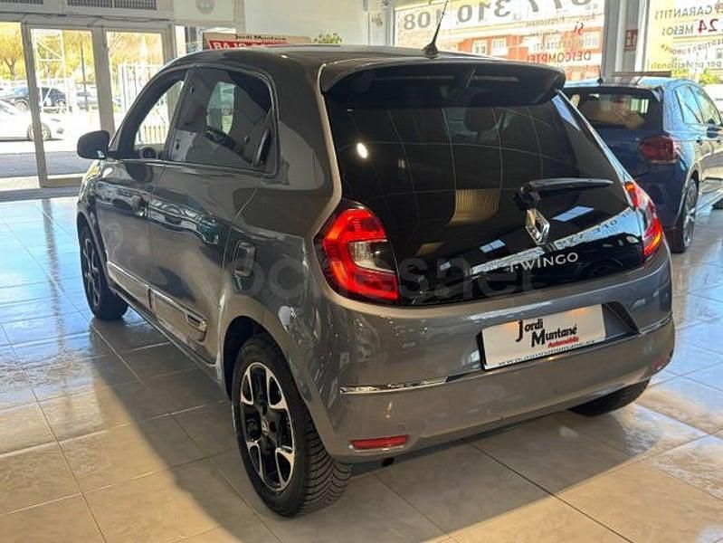 Usado Renault Twingo Intens 93 CV (68 kW) 2020 Gris / plata Utilitario