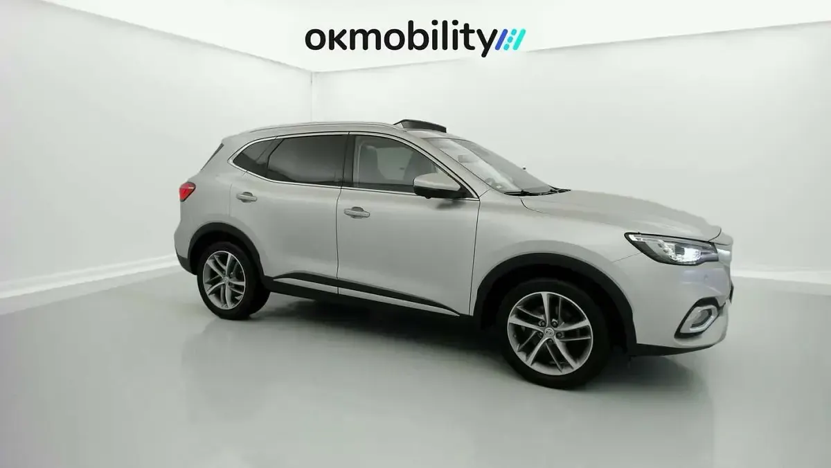 Usado MG HS Luxury 162 CV (119 kW) 2023 Plateado SUV