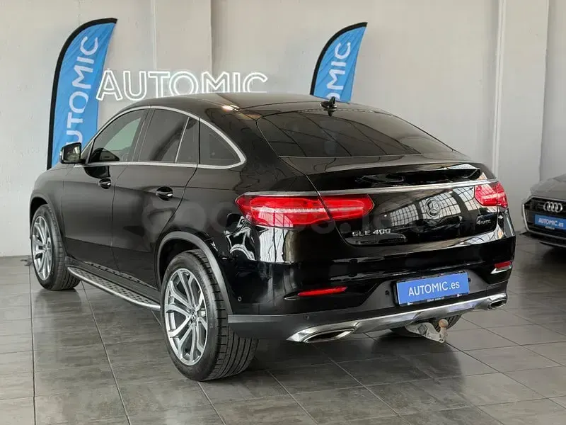 Usado Mercedes GLE43 AMG 390 CV (286 kW) 2018 Azul SUV