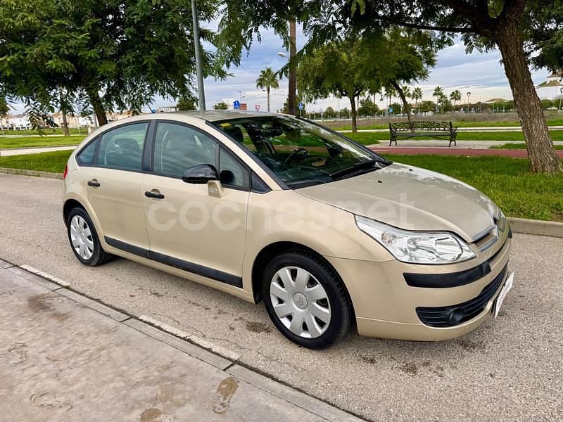 Gris / plata Usado 2005 Citroën C4 Berlina | 3490 € (Precio justo) - Imagen 1/4