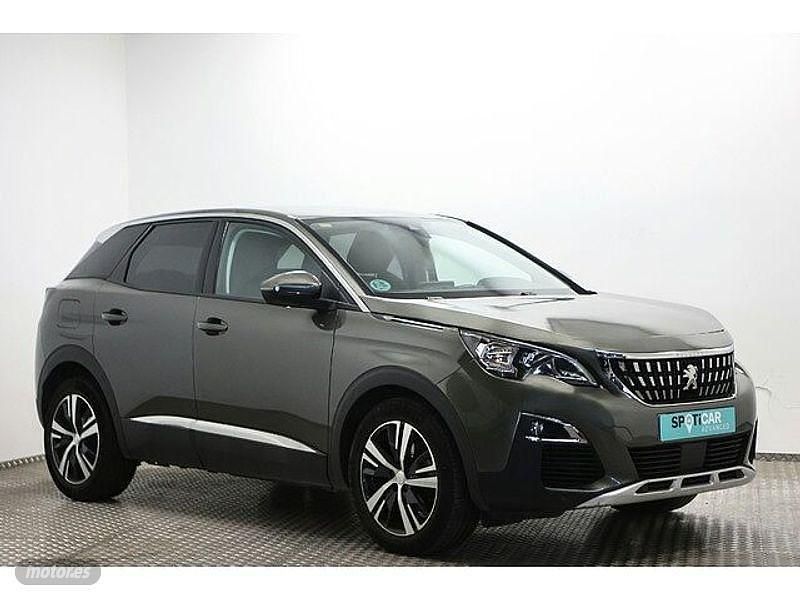 Usado Peugeot 3008 Allure 131 CV (96 kW) 2019 Gris Monovolumen