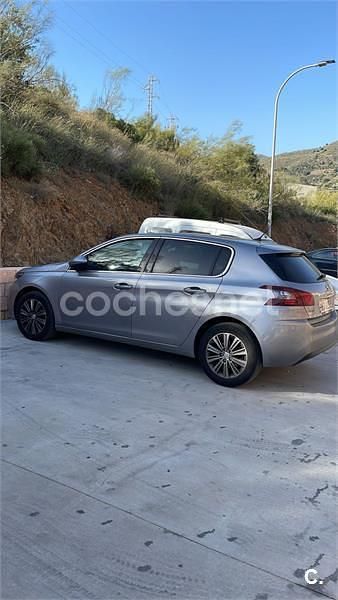 Gris / plata Usado 2021 Peugeot 308 Allure Berlina | 13.000 € (Buen precio) - Imagen 1/1