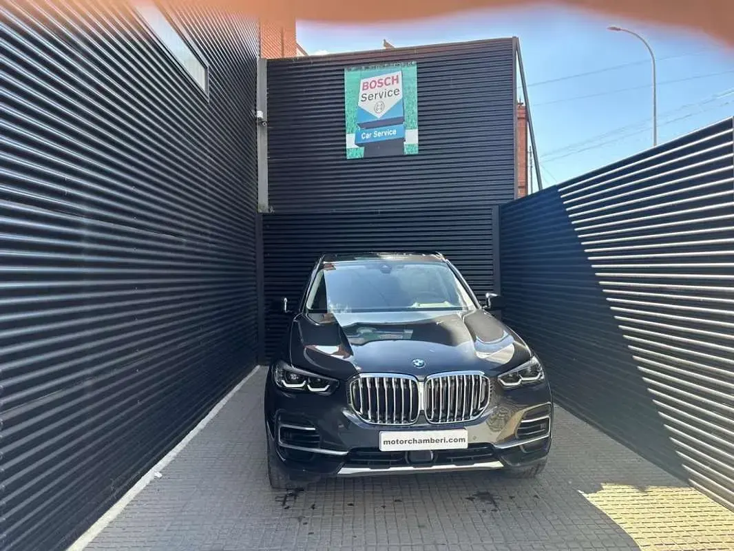 Usado BMW X5 Comfort Edition 394 CV (289 kW) 2022 Gris / plata SUV