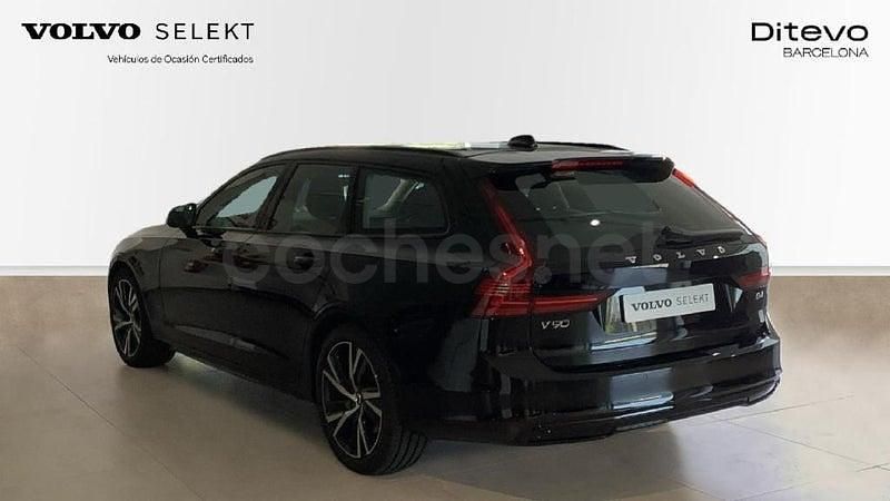 Nuevo Volvo V90 Plus 197 CV (144 kW) 2025 Negro Familiar