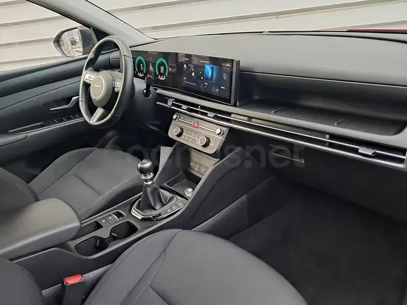 Usado Hyundai Tucson 160 CV (117 kW) 2025 Rojo SUV