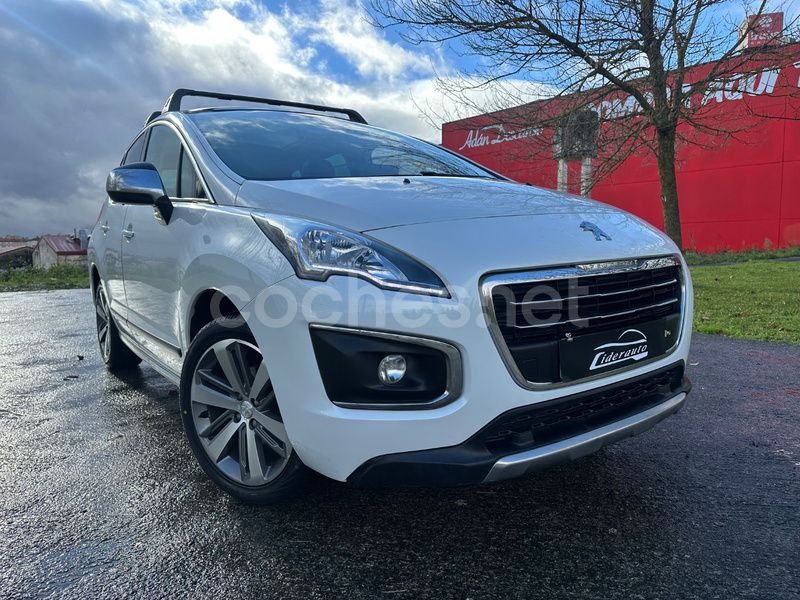 Usado Peugeot 3008 Allure 115 CV (84 kW) 2014 Blanco Berlina