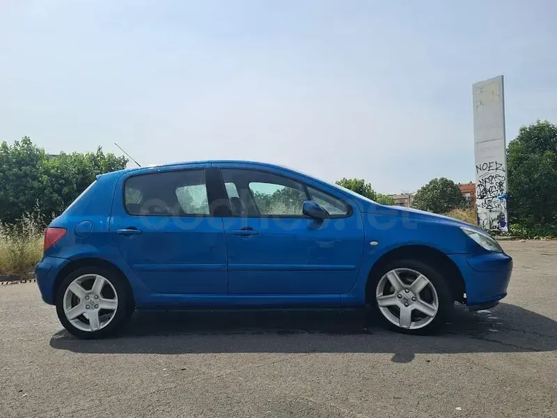 Usado Peugeot 307 136 CV (100 kW) 2005 Azul Berlina