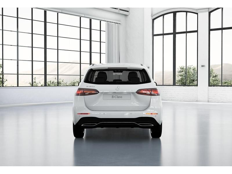 Nuevo Mercedes B180 116 CV (85 kW) 2025 Blanco Monovolumen