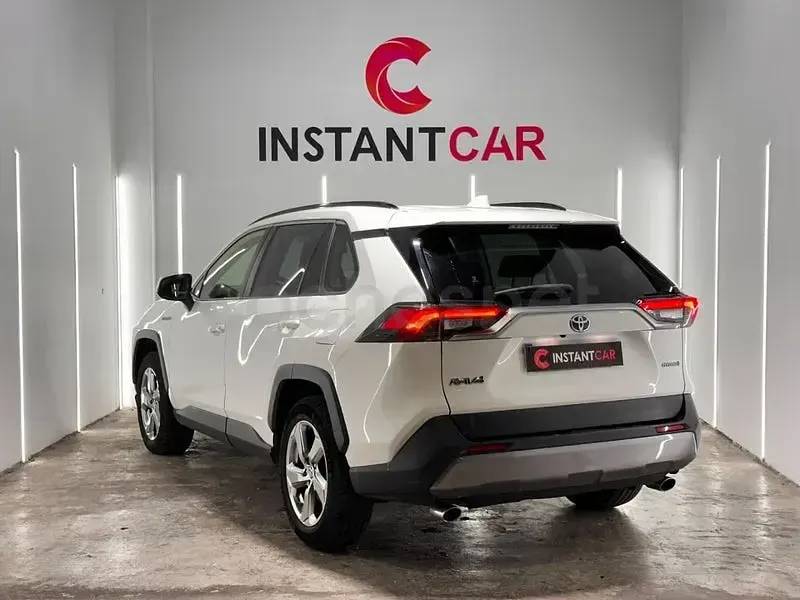 Usado Toyota RAV4 Hybrid Advance 218 CV (160 kW) 2020 Blanco SUV