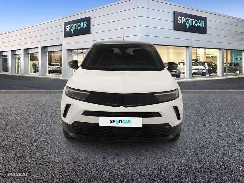 Usado Opel Mokka-e GSe 100 kW (136 CV) 2023 Arktis white SUV