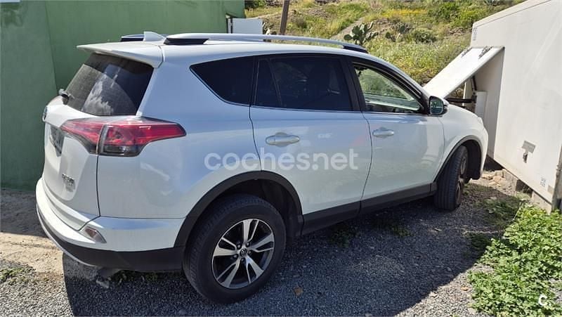 Usado Toyota RAV4 Advance 151 CV (111 kW) 2016 Blanco SUV