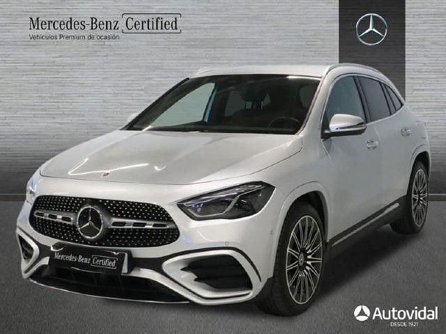 Usado Mercedes GLA220 AMG line 190 CV (139 kW) 2024 Plata iridio SUV