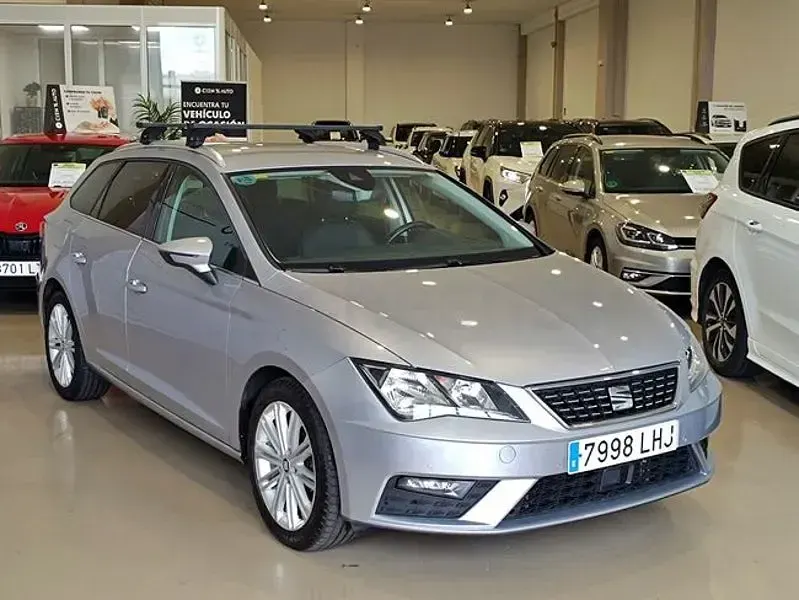 Usado Seat Leon XCELLENCE 150 HP (110 kW) 2020 Cinzento Carrinha