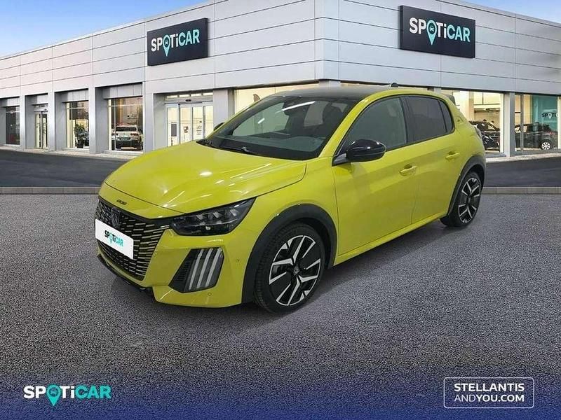 Amarillo Usado 2024 Peugeot 208 GT Utilitario | 21.950 € - Imagen 1/4