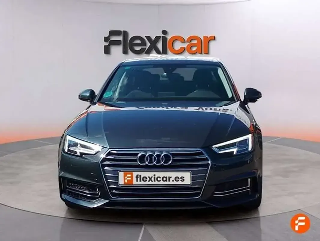 Usado Audi A4 Premium 150 CV (110 kW) 2018 Gris Familiar