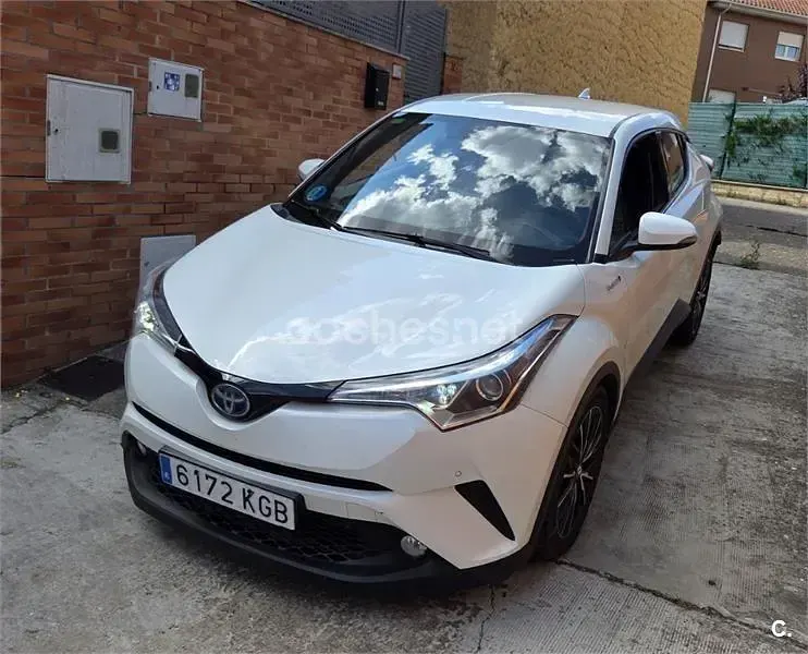 Usado Toyota C-HR Advance 122 CV (89 kW) 2018 Blanco SUV