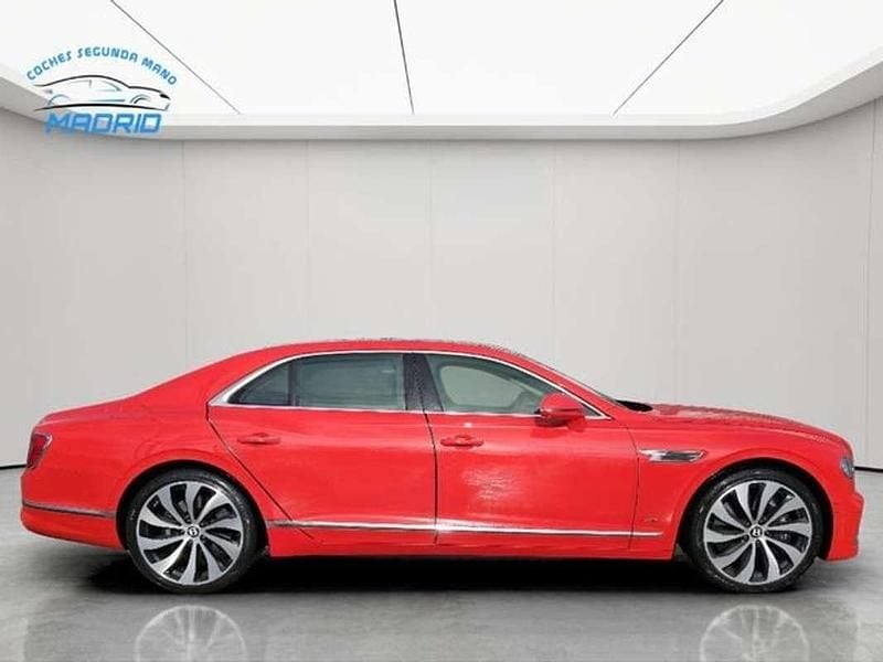 Usado Bentley Flying Spur 549 CV (403 kW) 2021 Rojo Berlina