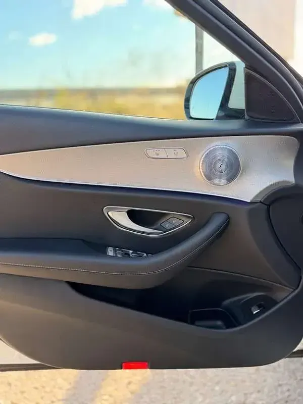 Usado Mercedes E220 193 CV (141 kW) 2020 Blanco Berlina