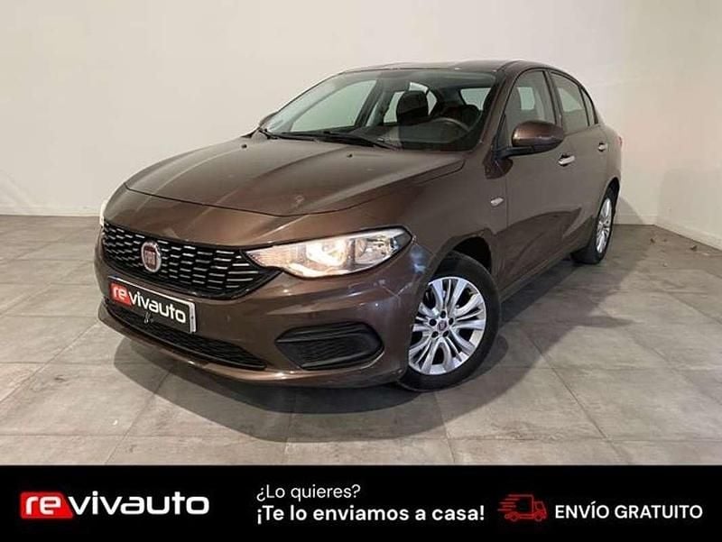 Gris Usado 2016 Fiat Tipo Lounge Berlina | 7890 € (Buen precio) - Imagen 1/4