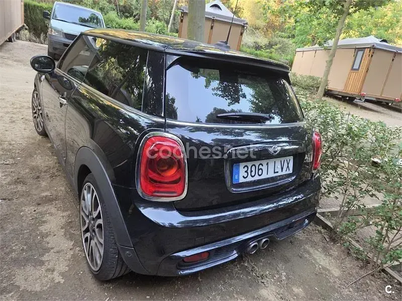 Usado Mini Cooper SD 170 CV (125 kW) 2018 Negro Utilitario