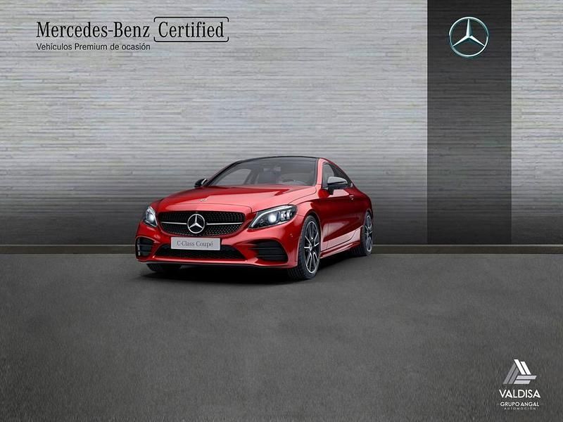 Usado Mercedes C220 194 CV (142 kW) 2022 Rojo Coupe