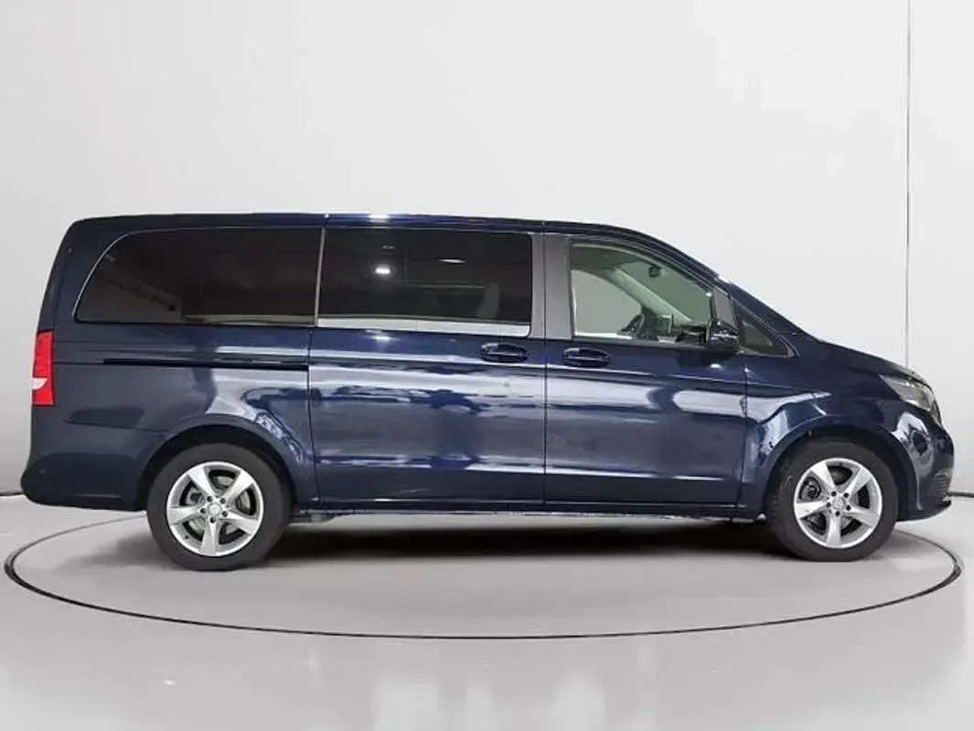Usado Mercedes V220 Exclusive 163 CV (119 kW) 2017 Azul Monovolumen