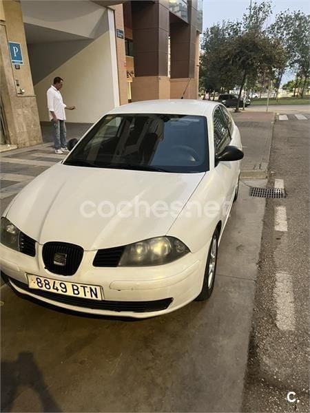 Blanco Usado 2002 Seat Ibiza Stella Berlina | 3900 € (Precio justo) - Imagen 1/4