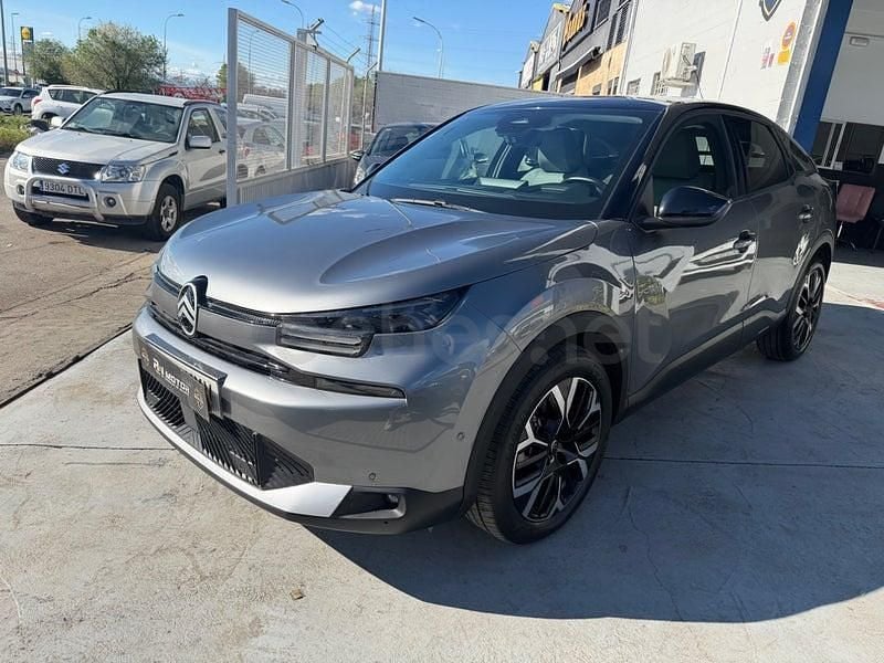 Usado Citroën C4 136 CV (100 kW) 2025 Gris / plata SUV