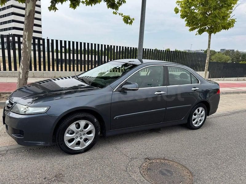 Usado Honda Accord Executive 155 CV (114 kW) 2007 Negro Berlina