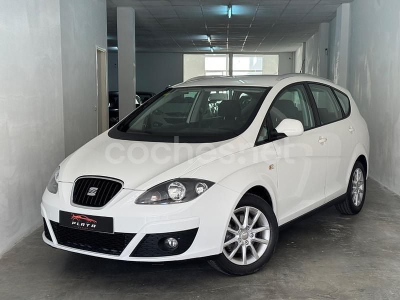Blanco Usado 2010 Seat Altea XL Reference Monovolumen | 6990 € (Precio justo) - Imagen 1/4