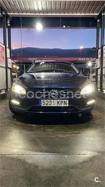 Azul Usado 2018 Volvo V60 Momentum Familiar | 24.000 € - Imagen 1/4