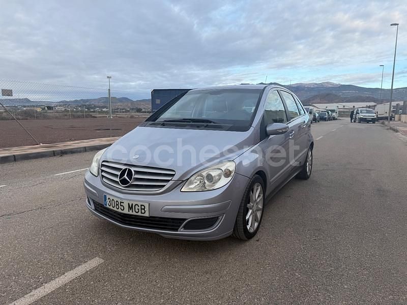 Beige Usado 2006 Mercedes B180 Monovolumen | 5300 € (Super precio) - Imagen 1/4