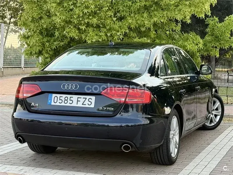 Usado Audi A4 180 CV (132 kW) 2008 Azul Berlina