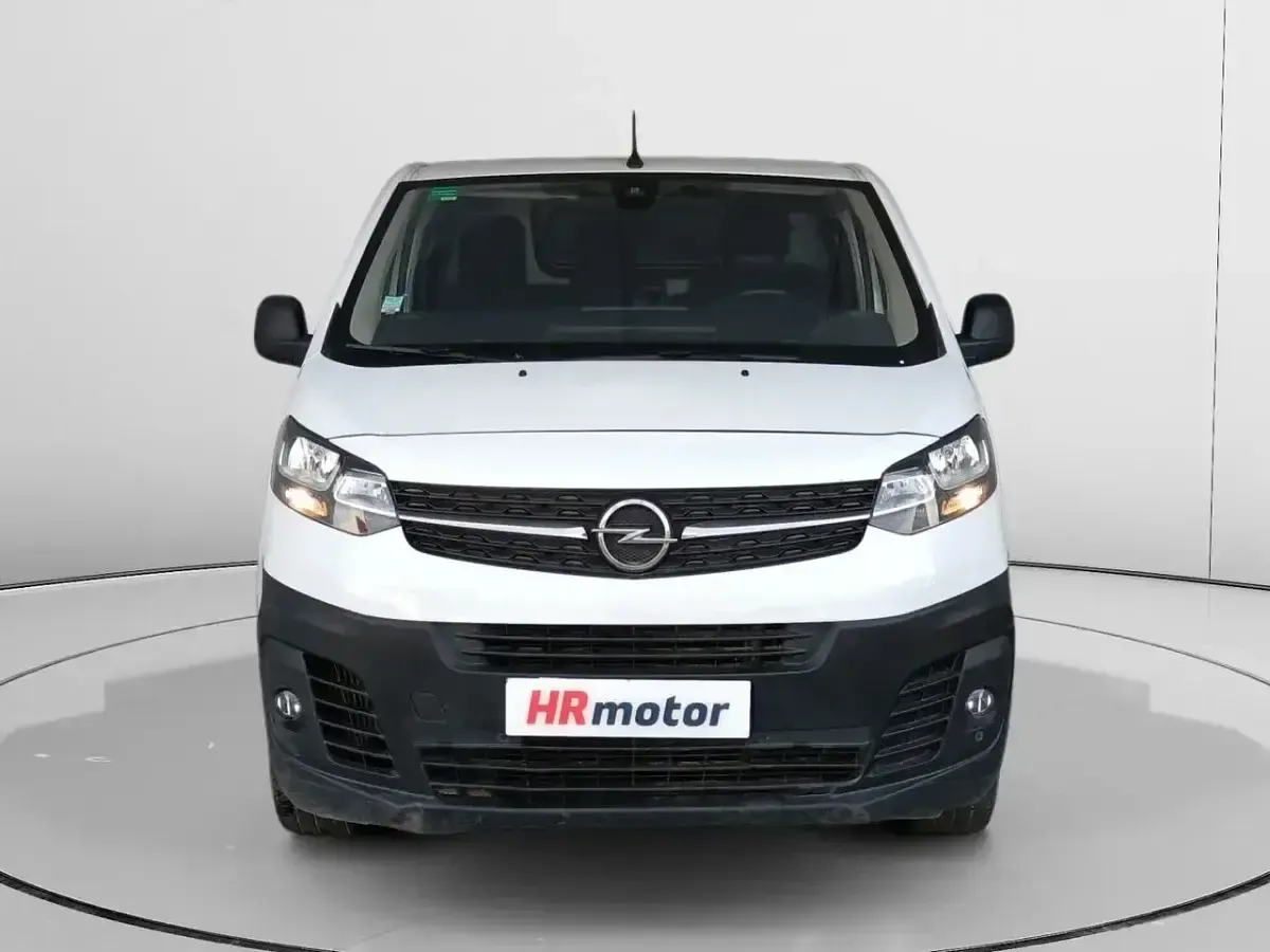 Usado Opel Vivaro 120 CV (88 kW) 2023 Blanco Monovolumen
