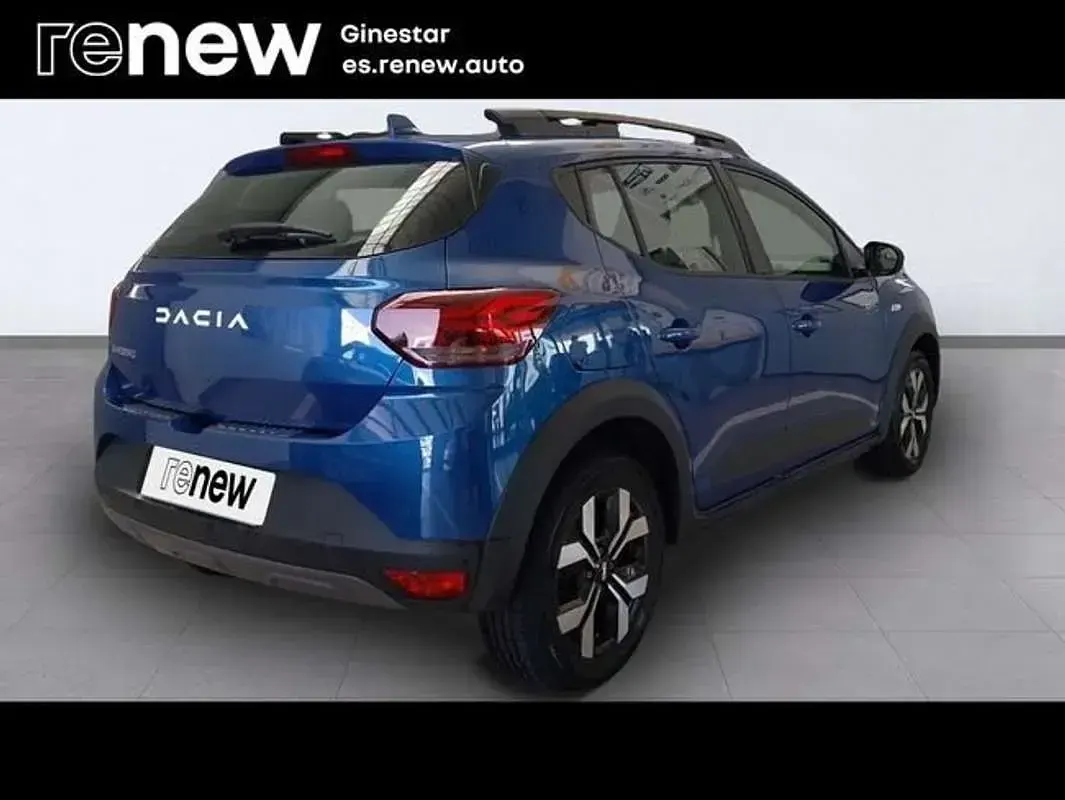 Usado Dacia Sandero Expression 100 CV (73 kW) 2025 Azul Berlina