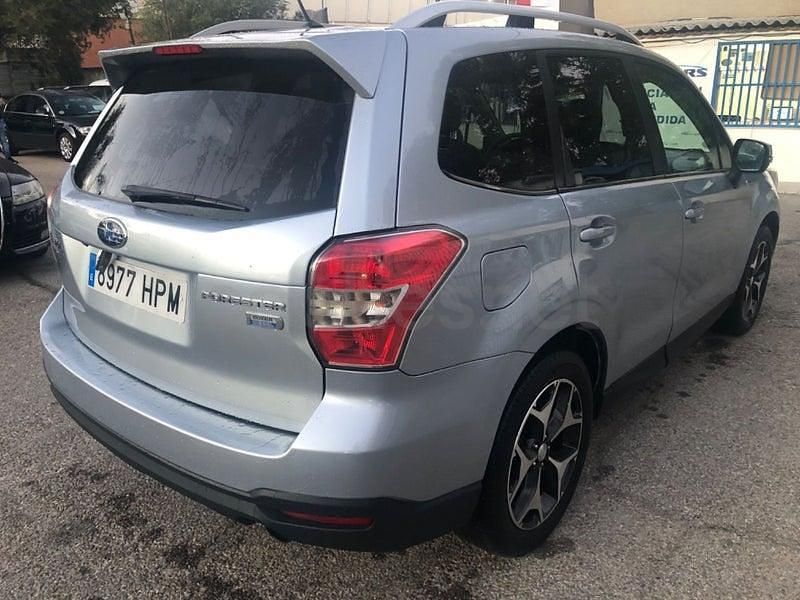 Usado Subaru Forester 147 CV (108 kW) 2013 Gris / plata SUV