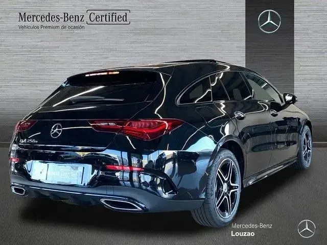 Usado Mercedes CLA250e Shooting Brake 218 CV (160 kW) 2024 Negro cosmos Familiar