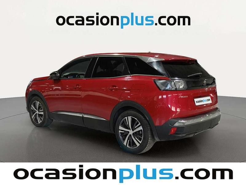 Usado Peugeot 3008 Allure 156 CV (114 kW) 2023 Rojo Monovolumen