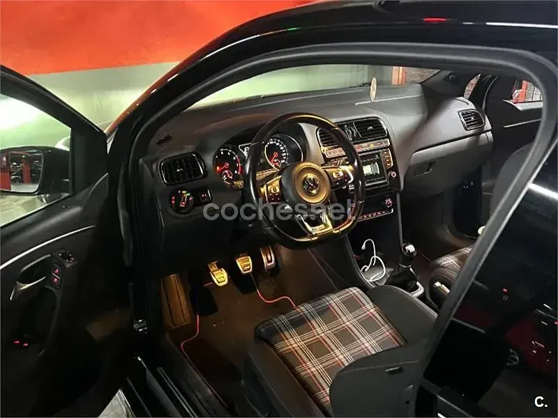 Usado VW Polo GTI 192 CV (141 kW) 2016 Negro Berlina