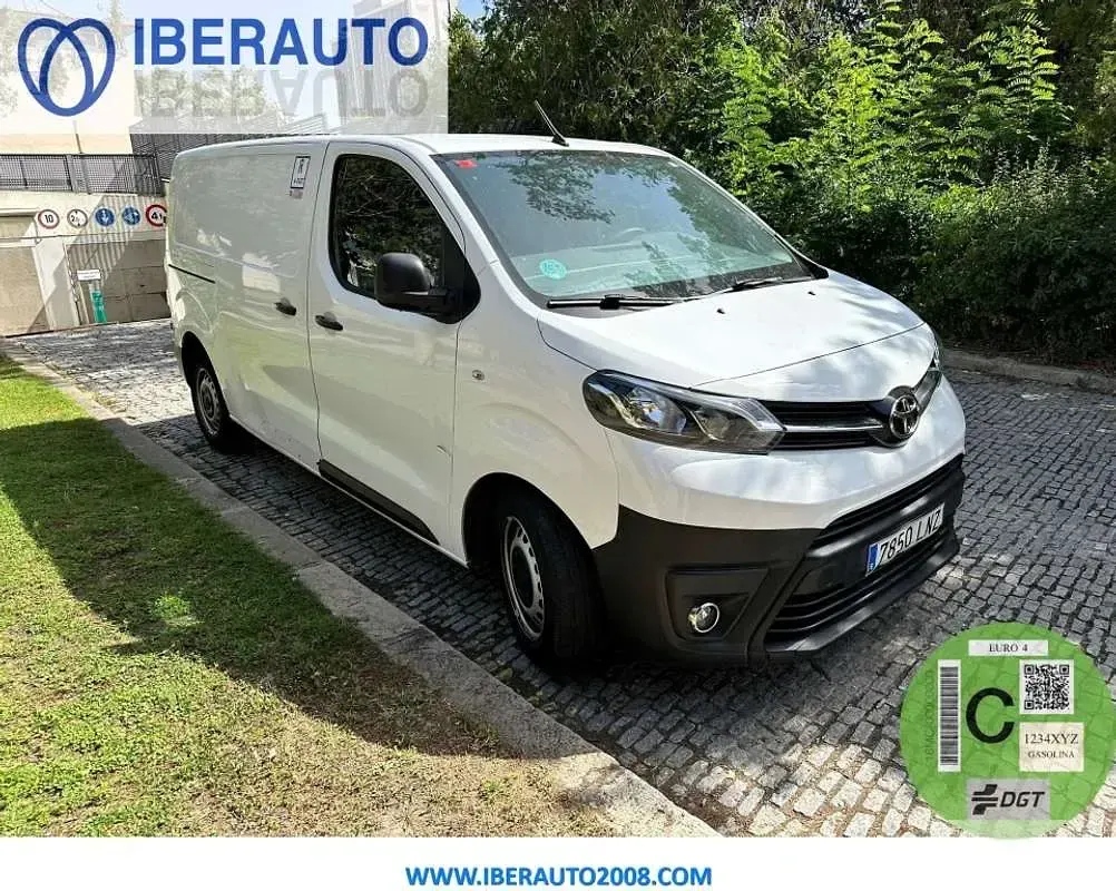 Usado Toyota Proace 120 CV (88 kW) 2021 Blanco Monovolumen