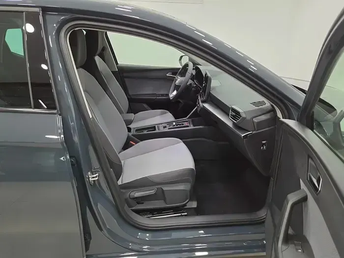 Nuevo Seat Leon Style 116 CV (85 kW) 2026 Azul